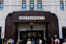 Elecciones en Independiente: miles de hinchas hacen largas filas para votar