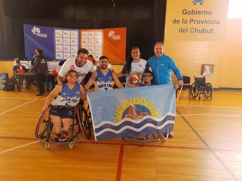 El equipo de oro estuvo integrado por Micaela Rosales, Agustín Gómez y Elías Velásquez, dirigidos por el profesor Luciano Dalla Fontana.