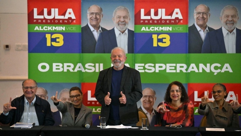 El expresidente Luiz Inácio Lula da Silva, vencedor de la primera vuelta electoral de Brasil.