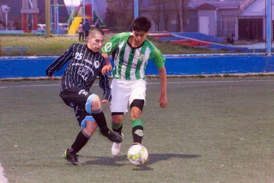 La primera fecha del Torneo de Quinta División de la Liga Independiente de Fútbol de los Barrios comenzó a jugarse el pasado lunes. 