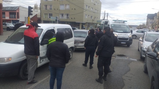 Choque en Comodoro Rivadavia y Alcorta. (C.R)