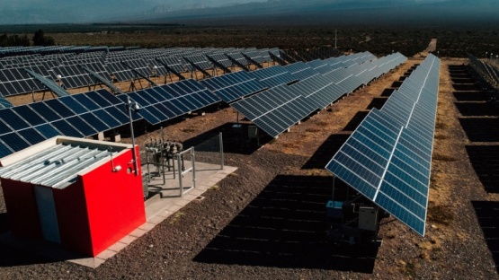 El Gobierno invierte US$ 21,7 millones para proveer energía solar a instituciones