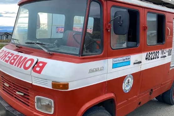 Bomberos Voluntarios suman una Unidad de Ataque Rápido