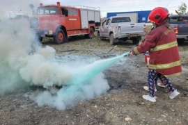 Bomberos brindaron capacitación a seguridad vial y salud