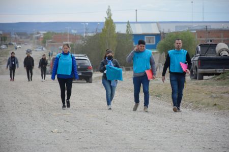 Los Operativos Territoriales “Vale Santa Cruz” llegaron hoy al barrio San Benito de Río Gallegos