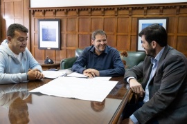 Bernal se reunió con Kaky González y el Intendente de Perito Moreno: más obras y más usuarios