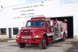 Bomberos sofocaron incendio sobre vivienda