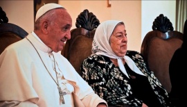 La carta del papa Francisco por la muerte de Hebe de Bonafini: “Rezo por su descanso”