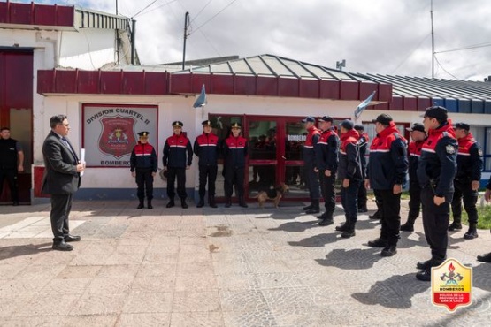 Entregaron autobomba a la División Cuartel 2 de Río Gallegos