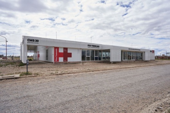 Autoridades Provinciales recorrieron la obra del Hospital Modular en Pico Truncado