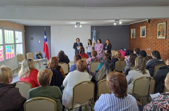 Presentaron la Guía de Herramientas de abordaje de Violencias al Consulado de Chile