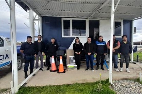 Seguridad mantuvo reunión con la junta vecinal del barrio Ayres Argentinos 
