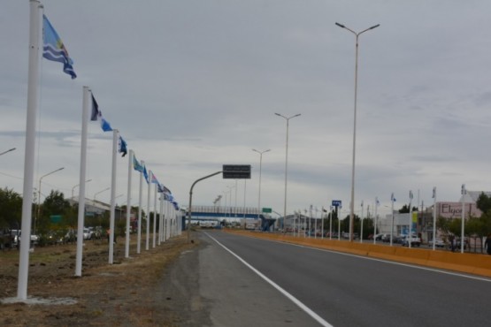 Se inauguró el Paseo de las Banderas en Río Gallegos