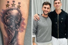 El impresionante tatuaje de la Copa del Mundo que se hizo Dibu Martínez