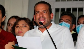 Bolivia: detuvieron al líder opositor y gobernador del departamento de Santa Cruz, Luis Camacho