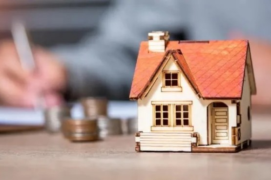 El Gobierno estudia lanzar créditos hipotecarios atados a la evolución de los salarios