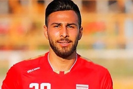 El futbolista Azadani fue condenado a 26 años de cárcel en Irán