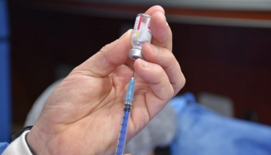 Fallecen personas inmunizadas: por qué hay que seguir vacunándose