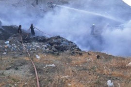 Incendio intencional en el basural de Caleta Olivia: "El incendio ya está contenido"