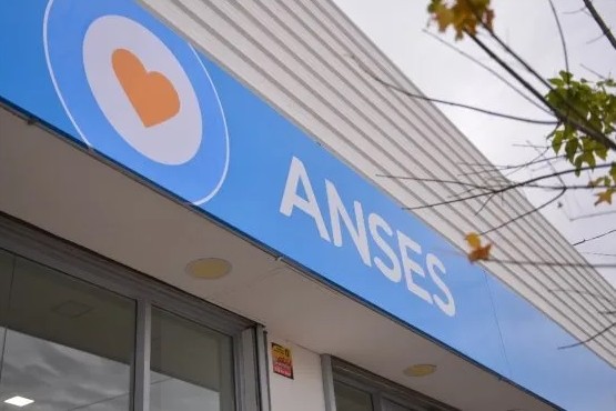 Pagos de Anses: jubilados, AUH y otras prestaciones con aumento