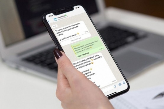 Quien es Tina: el asistente virtual para WhatsApp que facilita trámites nacionales