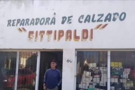 Tras 41 años de historia, la zapatería "Fittipaldi" cierra sus puertas y buscan un nuevo local