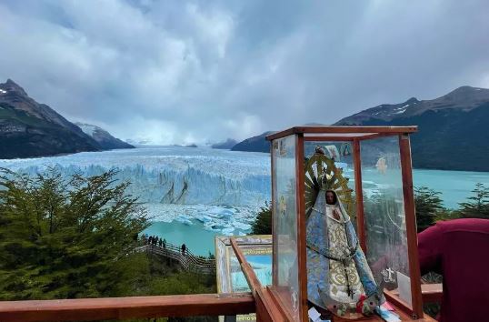 La virgen de Luján estuvo en el Glaciar Perito Moreno y llevó un mensaje contra las drogas