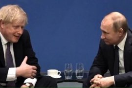 Boris Johnson reveló que Vladimir Putin lo amenazó: "Con un misil solo tomaría un minuto"