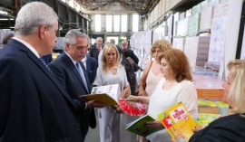 El Gobierno entregará 11 millones de libros de Lengua y Matemática