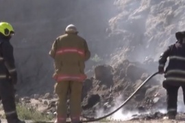 Bomberos sofocaron incendio sobre pastizales