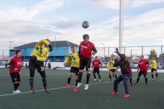 Con tres partidos se reanuda el campeonato de los más veteranos