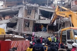 Terremoto en Turquía: así salvaron a una bebé entre los escombros