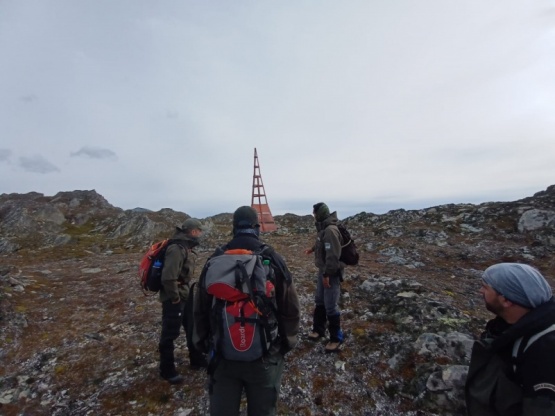 Patrulla pedestre hacia el Hito XXV en Tierra del Fuego