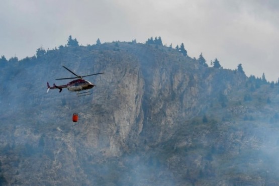 Arcioni aseguró que todos los recursos disponibles están en los incendios