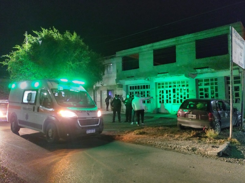 Dols lesionados en accidente de tránsito. 