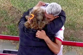 Gauto, gol y  abrazo histórico