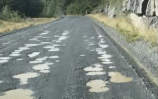 Denuncian riesgoso estado de ruta a Torres del Paine