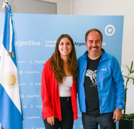El secretario de Estado de Deporte y Recreación,  Martin López  junto a la secretaria de Deportes de la Nación, Inés Arrondo. 
