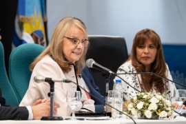 Alicia Kirchner se refirió a los encuentros paritarios en su discurso inaugural
