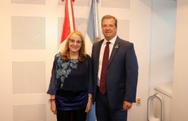 Alicia Kirchner se reunió con el embajador de Canadá