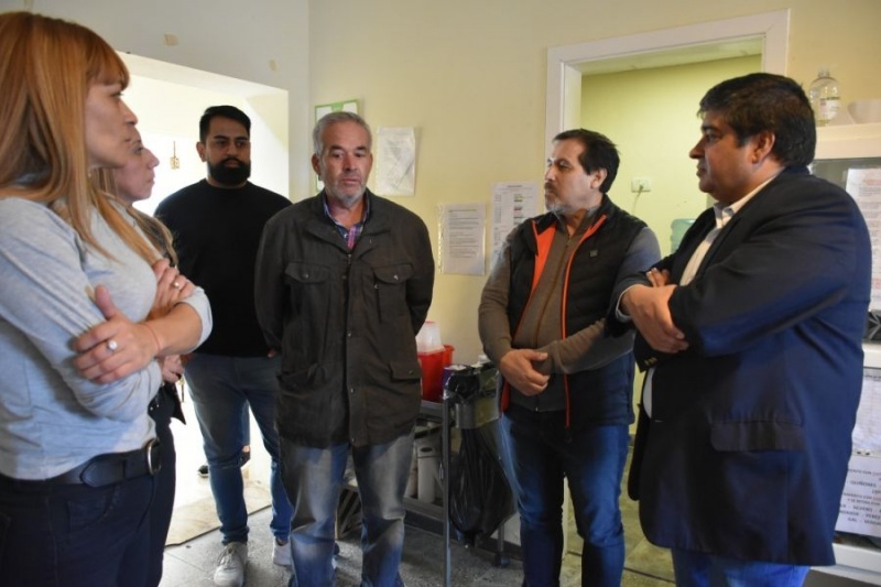 El Ministerio de Salud y Ambiente de la Provincia, junto al Municipio de Puerto Santa Cruz, visitó el Hogar de Adultos Mayores Víctor Duimo Baleta.