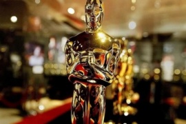 Premios Oscar 2023: por qué la alfombra roja cambia de color