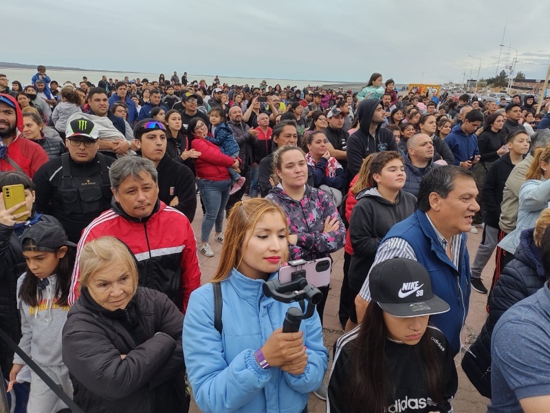 Los pilotos dialogaron esta tarde con el público. 