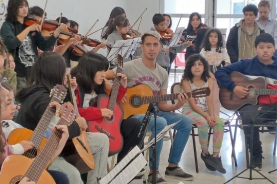 Comenzaron las clases en la Orquesta Latinoamericana del Barrio San Benito