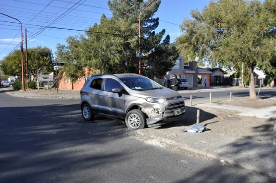 Colisión entre un Chrevrolet Corsa y Ford Ecosport. 