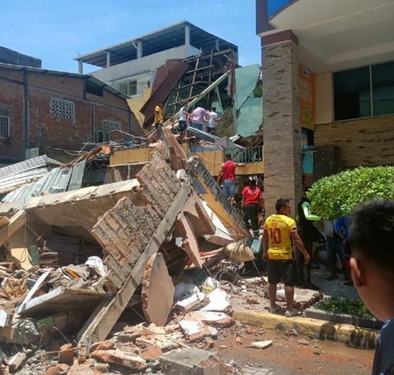 Ascienden a 13 las víctimas del sismo que sacudió a Ecuador y parte de Perú