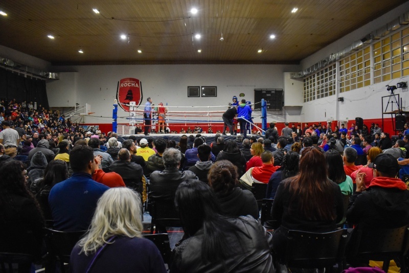 Lleno total en el regreso del box al Rocha 