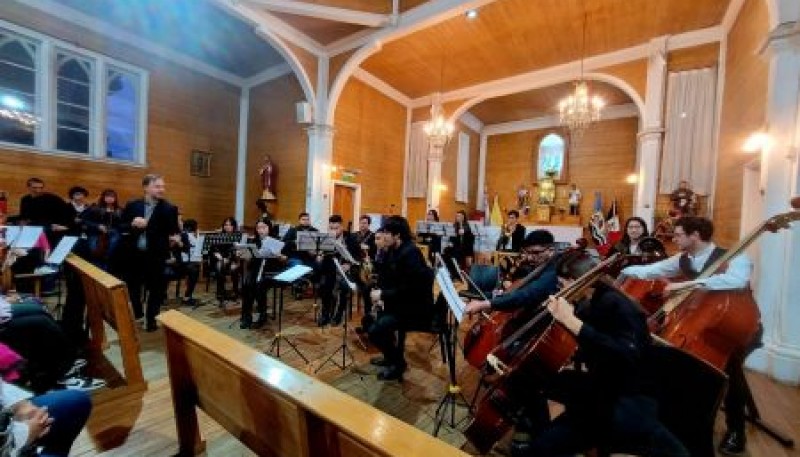 Celebraron el 18º aniversario de Orquesta del Barrio con un concierto