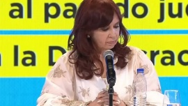 Cristina Fernández advirtió que todo lo que se "sufre" en Argentina "tiene que ver con la economía"