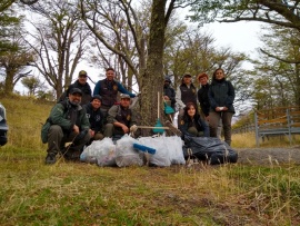 Jornada de limpieza en el Glaciar Moreno